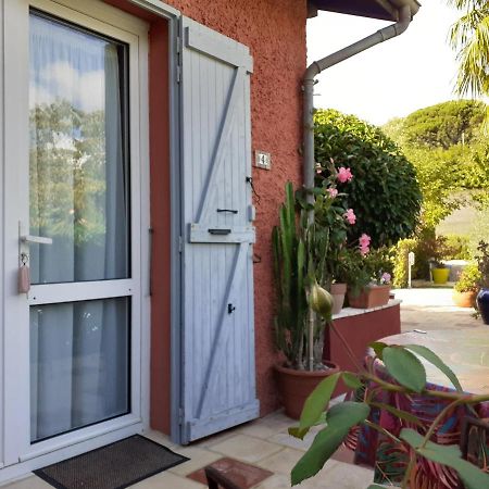 La Casa Color Panzió Lamagdelaine Kültér fotó